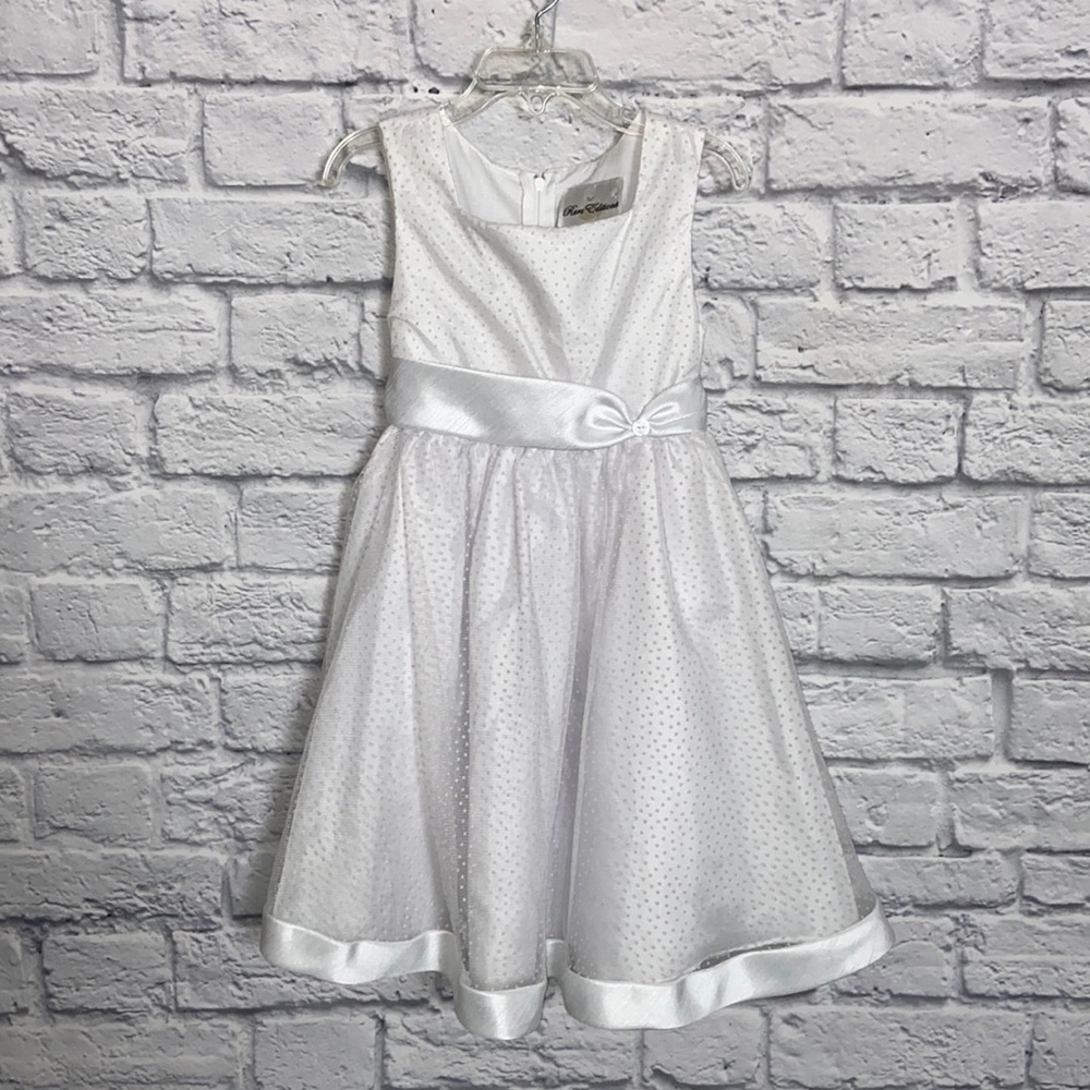 Rare Editions size 5 White Polka Dot Sleeveless Formal Dress
